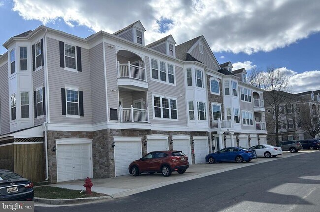 Building Photo - 903 Noah Winfield Terrace