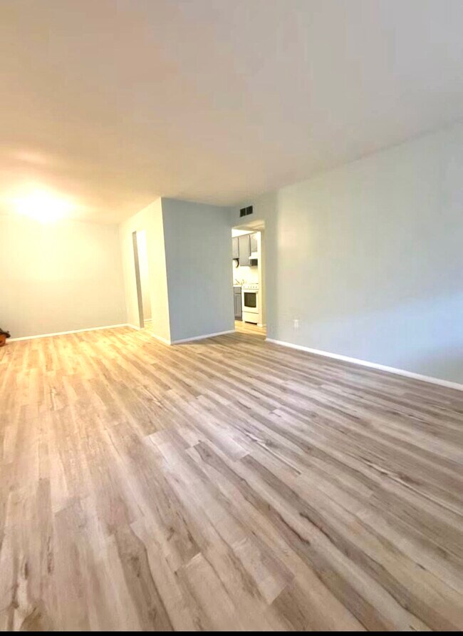 Building Photo - 2969 Four Towers Dr