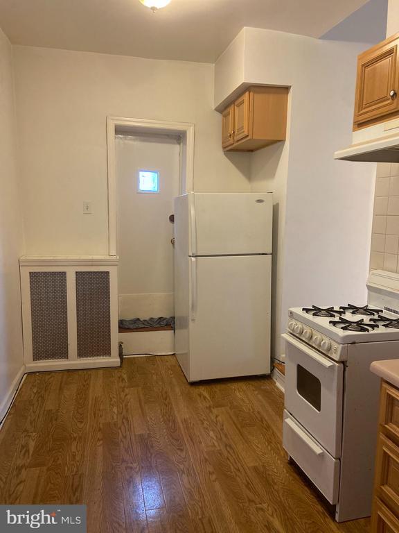 Building Photo - 3711 Lancaster Ave