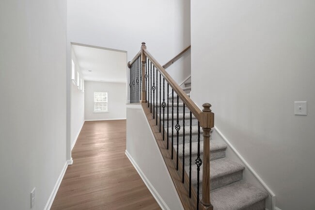 Building Photo - Almost Brand New Home 4 Bedroom with 2.5 b...