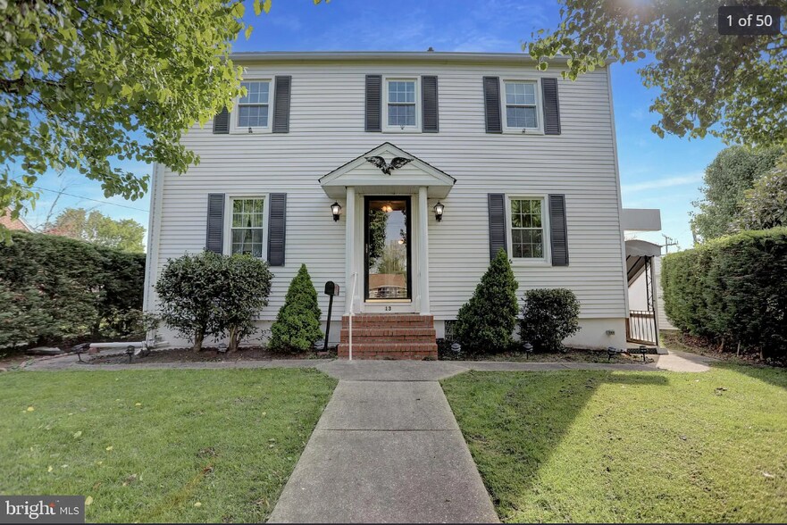 Primary Photo - 13 Harrison Ave N