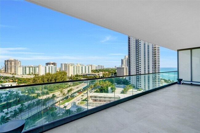 Building Photo - 18975 Collins Ave