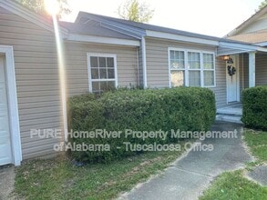 Building Photo - 2830 18th Ave