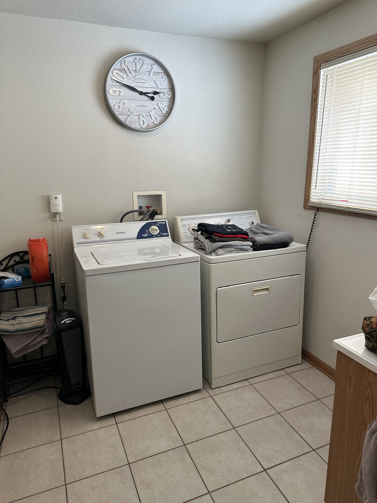 In-unit laundry - 340 Seifert St