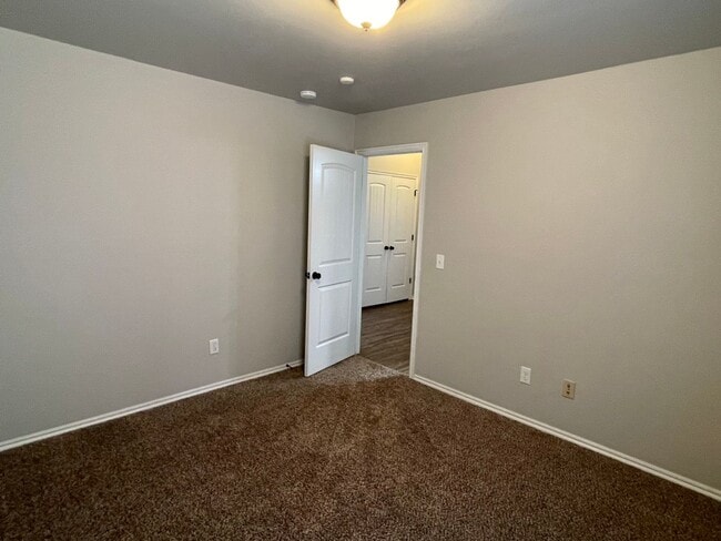Building Photo - Great 3 bed 2 bath in Edmond!!
