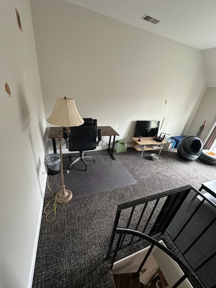 Building Photo - 197 Tavistock Rd