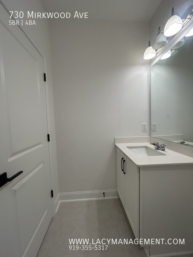 Building Photo - 730 Mirkwood Ave