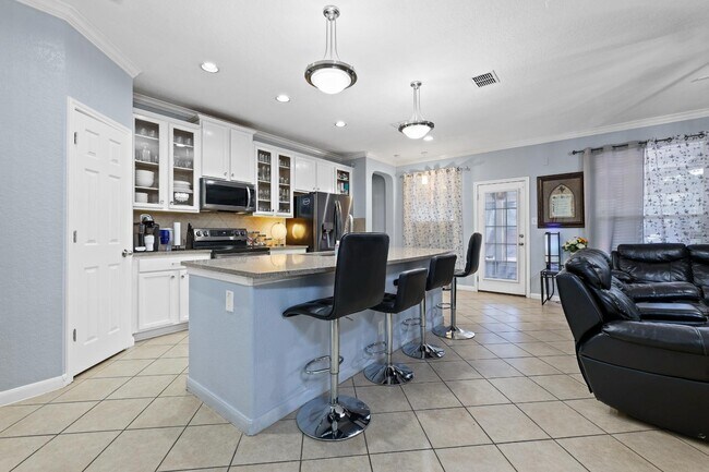 Building Photo - 1515 Wild Fire