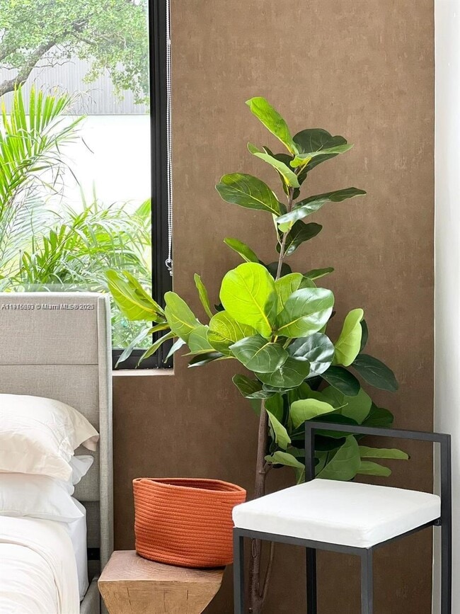 Building Photo - 2150 SW 46th Ct