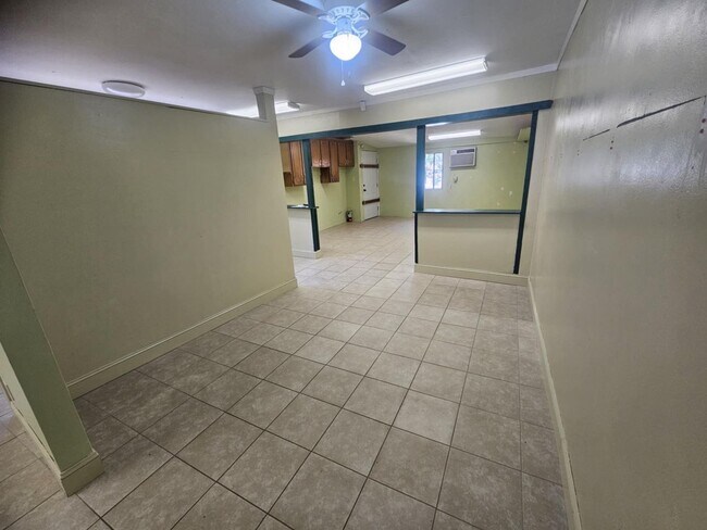 Building Photo - Jamestown Commercial Space