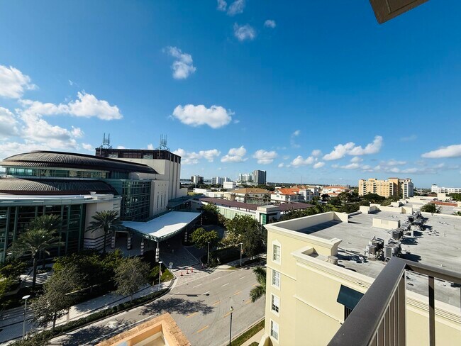 Building Photo - 651 Okeechobee Blvd