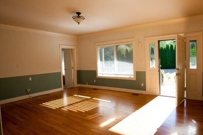 Building Photo - 13008 132nd Ave NE