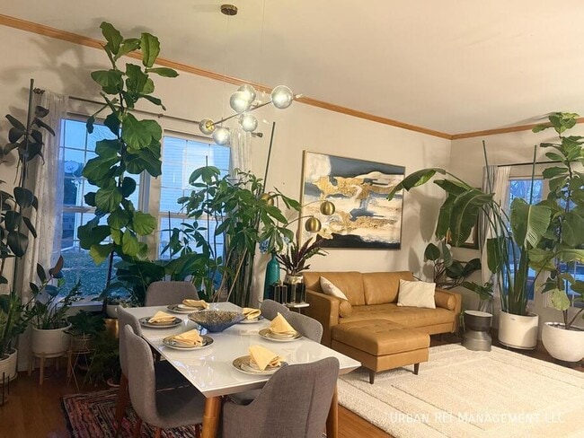 Building Photo - 1951 Spinnaker Ct