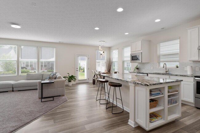 Building Photo - 6724 Cat Singer Cir