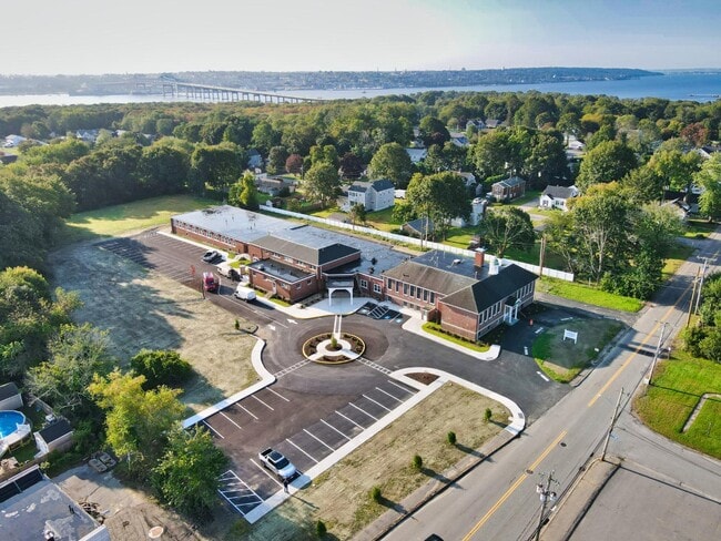 Building Photo - 816 Brayton Point Rd