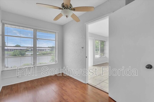 Building Photo - 1405 Cambridge Dr