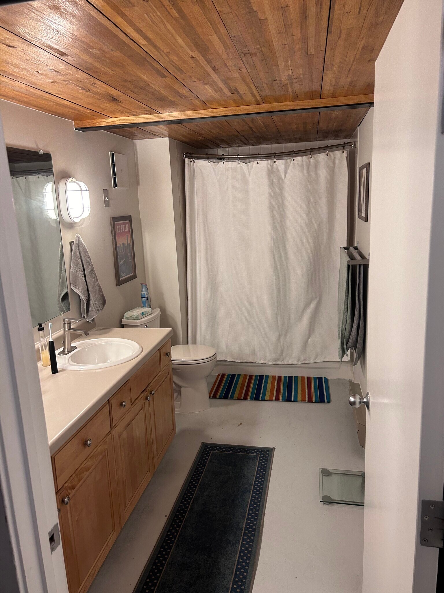 Building Photo - 1090 Cherokee St