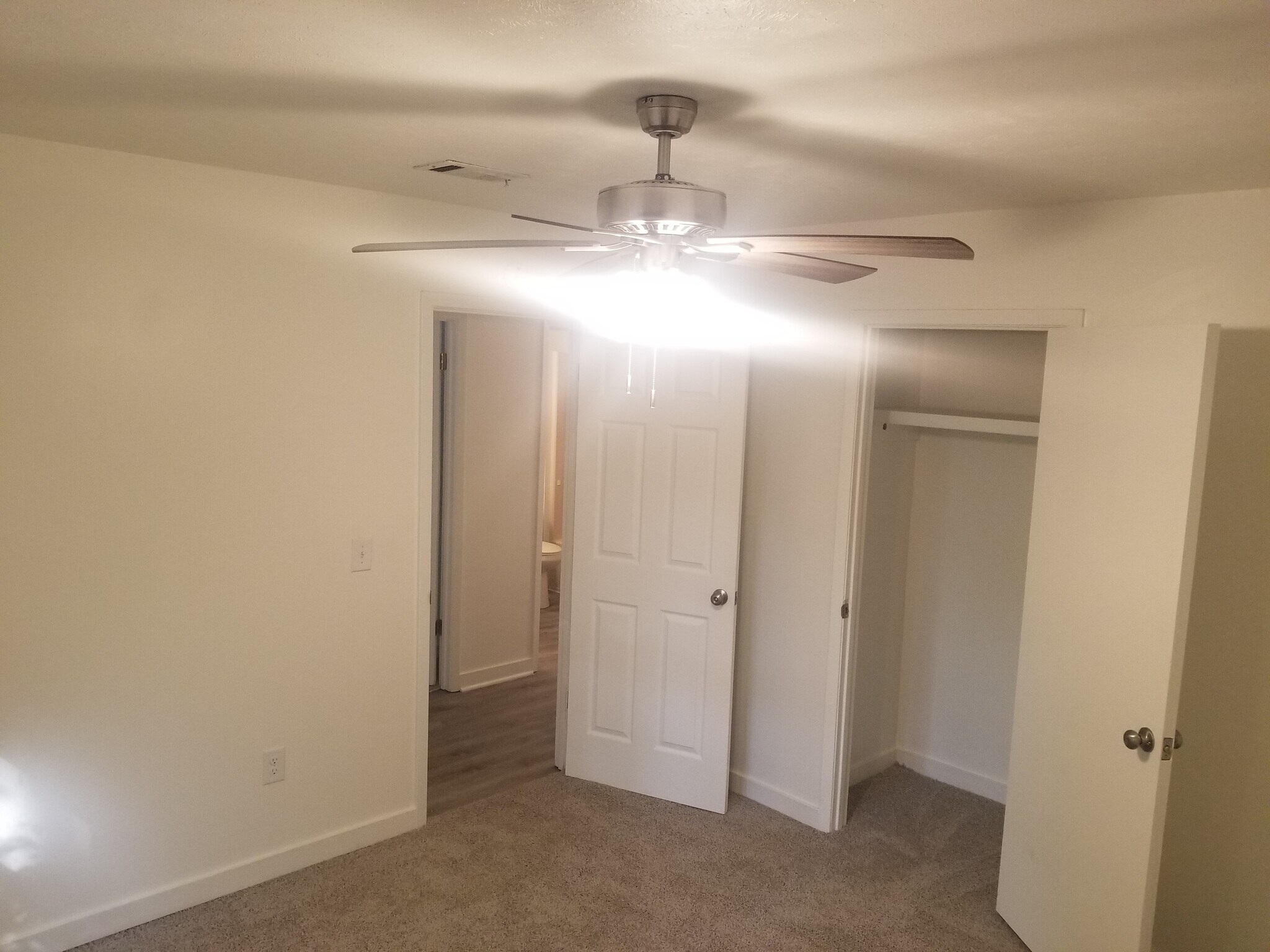 Building Photo - 203 bent creek circle south