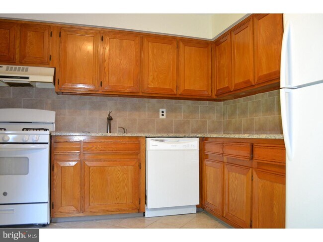 Building Photo - 103 Mandon Ct