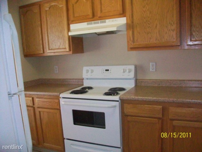 Building Photo - 2 br, 1.5 bath Condo - 4620 Pontchartrain Dr