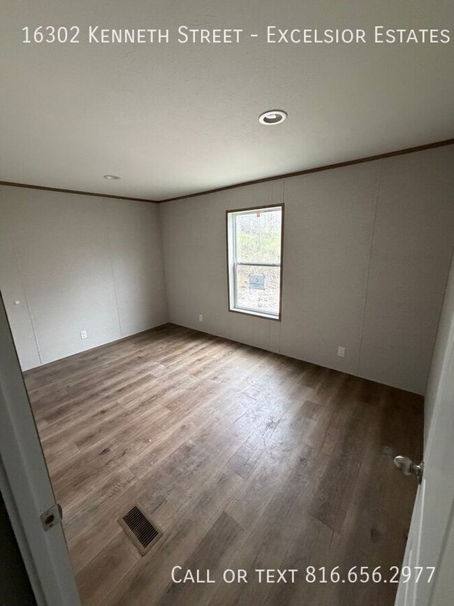 Building Photo - 16302 Kenneth Dr