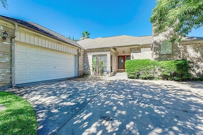 Primary Photo - 13006 Waldemere Dr