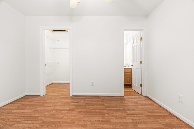 Building Photo - 2221 Mountain Mist Ct