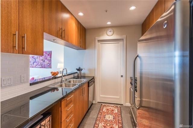 Building Photo - 2721 1st Ave