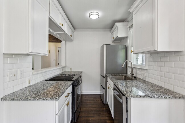 Building Photo - 1072 Piedmont Ave NE