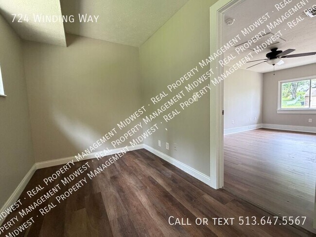 Building Photo - 724 Winding Way