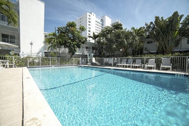 Building Photo - 6495 Indian Creek Dr