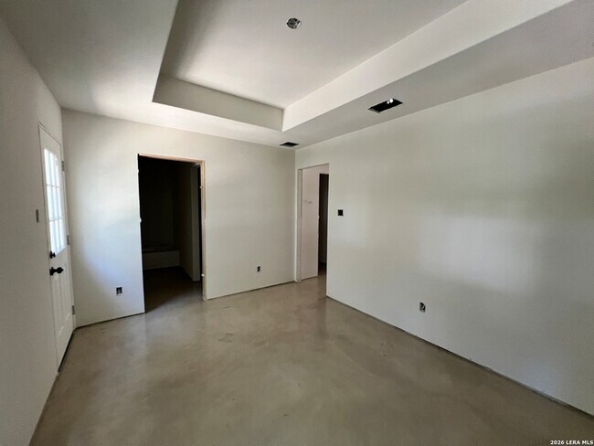 Building Photo - 478 Valley View St