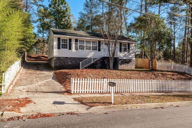 Building Photo - FULLY FURNISHED NORTH AUGUSTA HOME