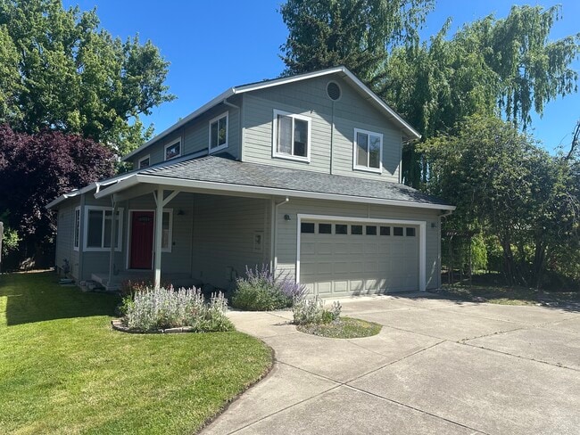 Primary Photo - 1341 Evan Ln