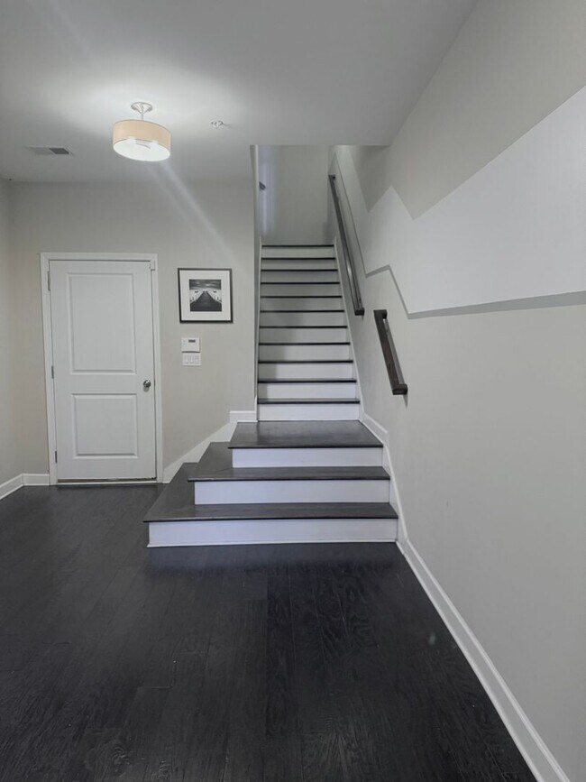 Building Photo - Welcome to your dream rental home! Stunning 3-story, 4-bedroom, 3.5 bath Townhome in Smyrna!