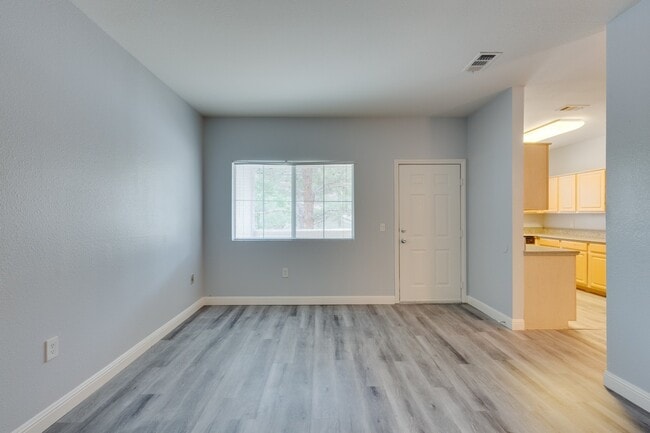 Building Photo - Spanish Palms a Guard Gated Community