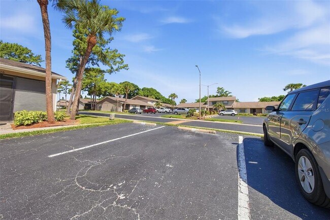 Building Photo - 2131 Ridge Rd S