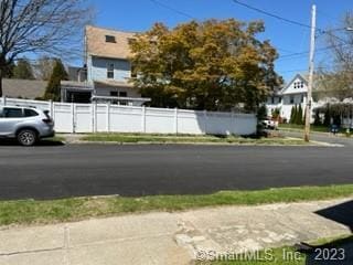 Building Photo - 44 Oak Ave