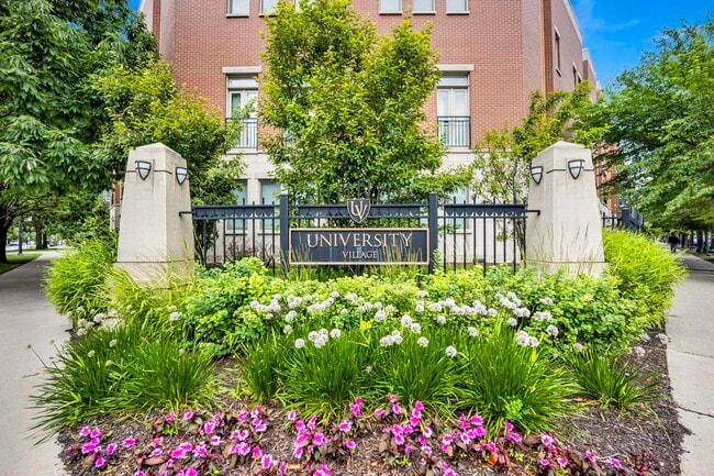 Building Photo - 1111 W 15th St