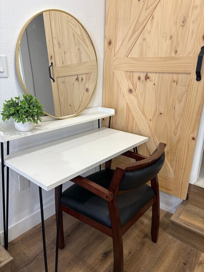 Building Photo - Charming Studio in El Cajon