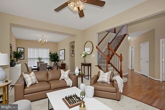 Building Photo - 1950 Melvor Ln