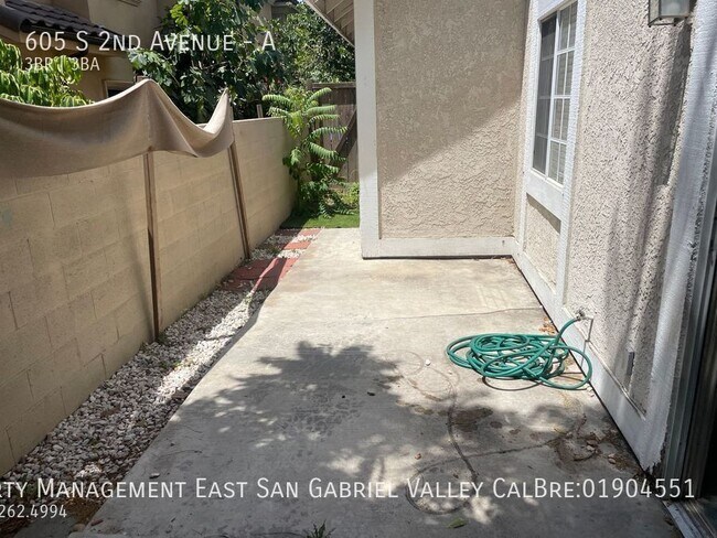 Building Photo - 605 S 2nd Ave