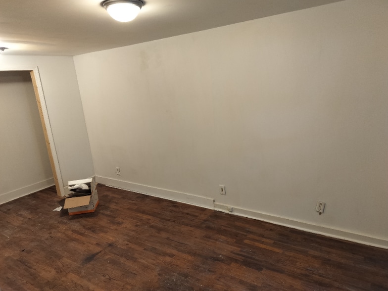 Building Photo - 473 Fieldcrest Dr
