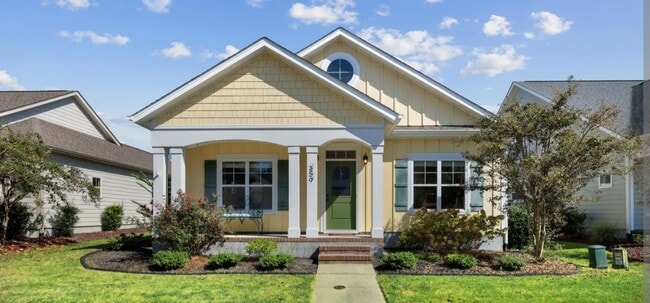 Building Photo - 359 Hanover Lakes Dr