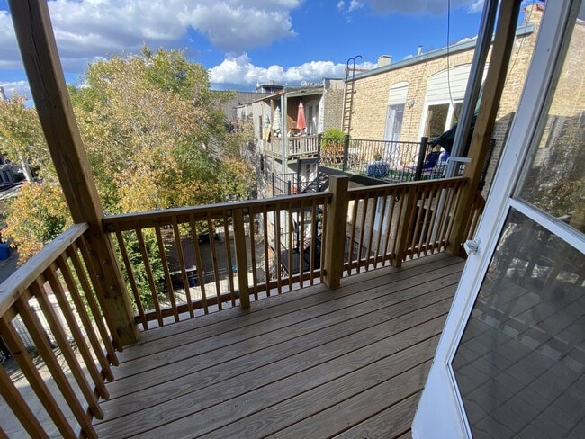 Building Photo - 2608 W Le Moyne St