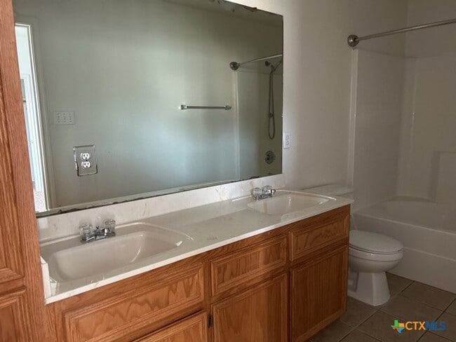 Building Photo - 3205 Baldwin Loop