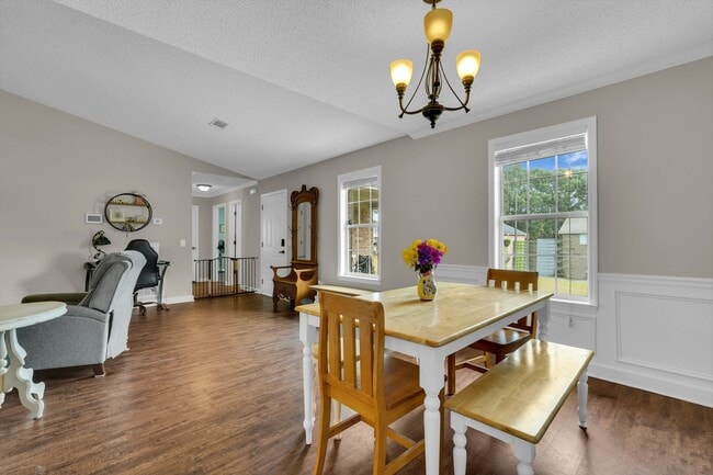 Building Photo - Charming 3-bedroom, 2-Bath Home on a Quiet Cul-de-Sac in Hinesville