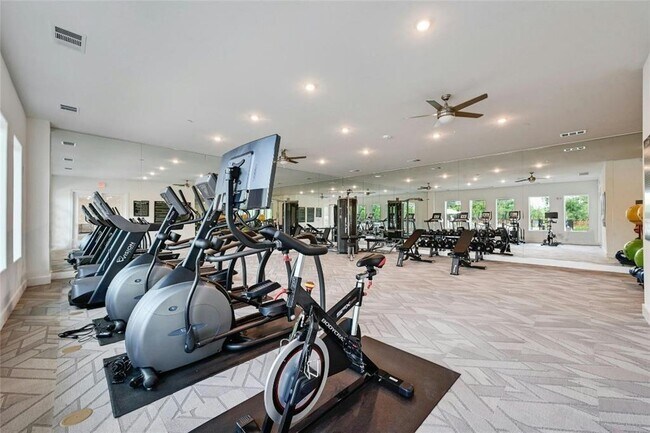 Building Photo - 4802 N Congress Ave