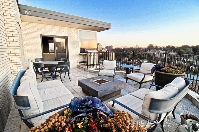 Primary Photo - Winston Churchill Condo for Rent