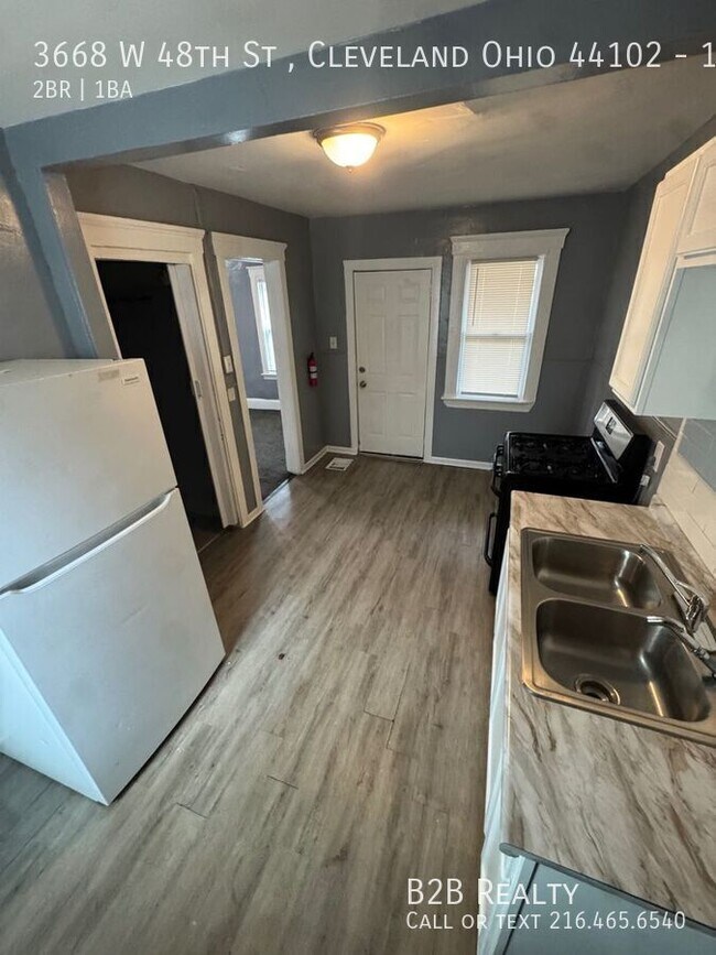 Building Photo - 3668 W 48th St